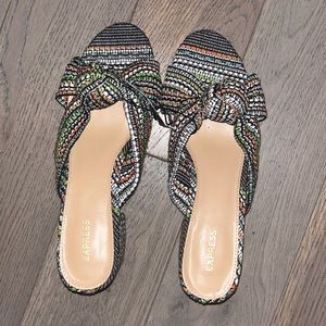 Express Open Toe Low Heel Sandals
